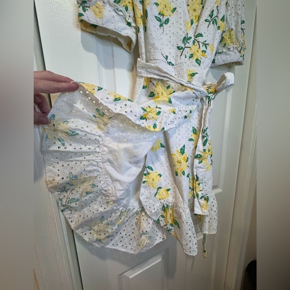 Draper James Wrap Floral Eyelet White Yellow Cottage 100% Cotton - Picture 8 of 12